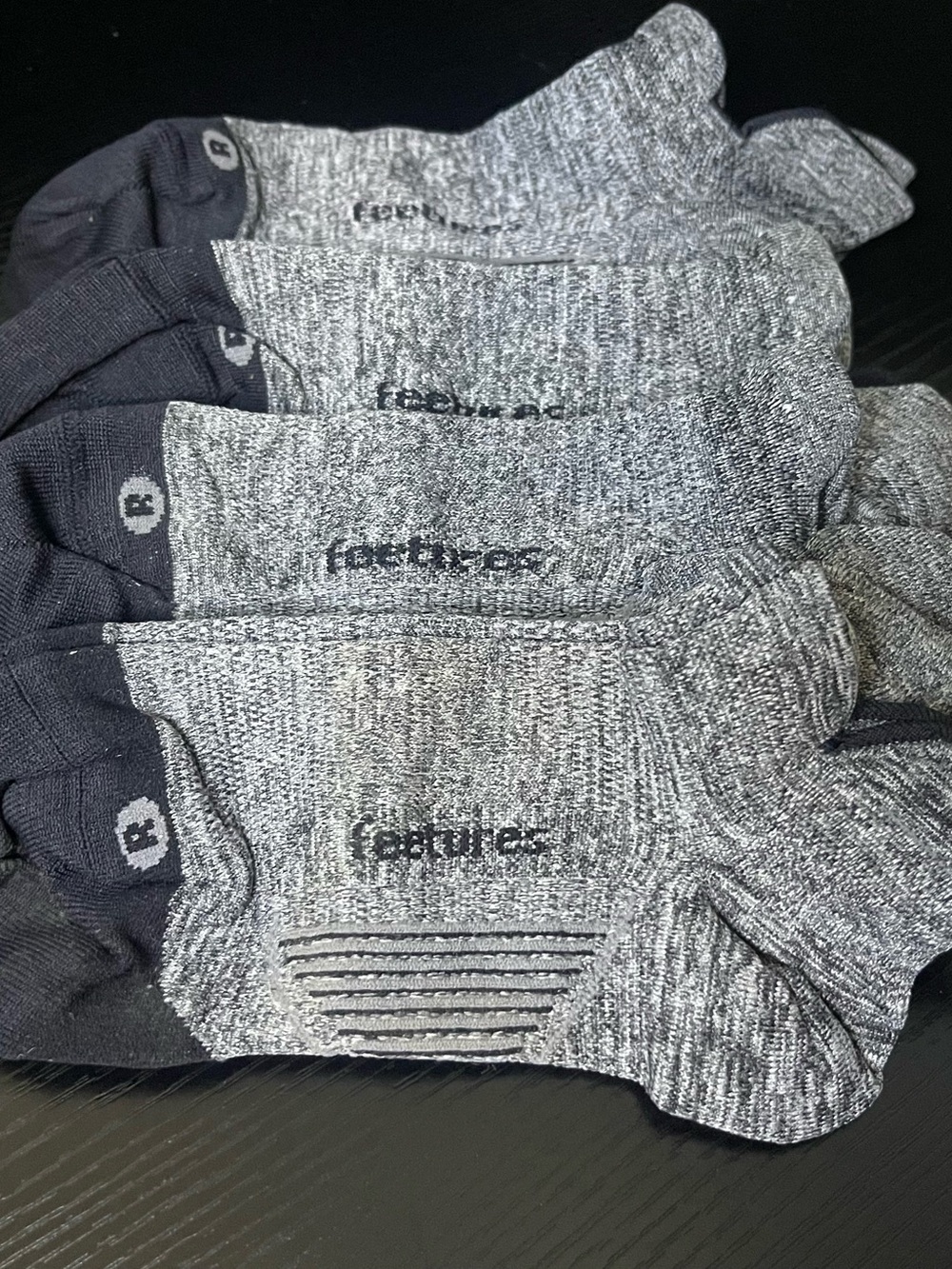 Women Heather Gray Feetures Compression Ankle Socks - 4 Pack